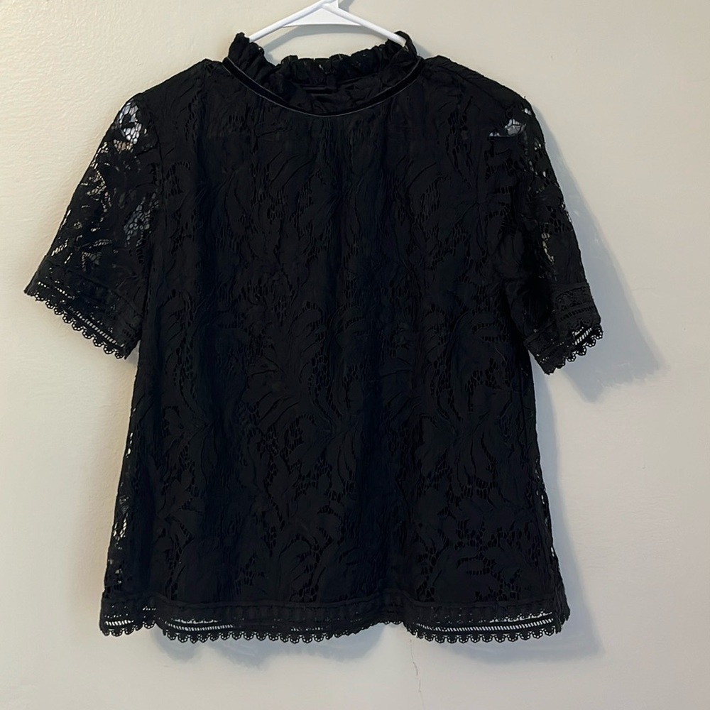 NWT Crown & Ivy black lace high necked blouse with velvet trim M